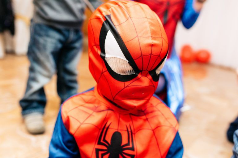 Spiderman Costumes for Fun in Parties 